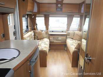 swift-challenger-560-interior008