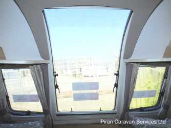 bailey-unicorn-madrid-internal-pics005jpg