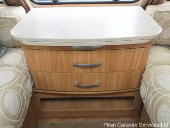 lunar-clubman-se-int004