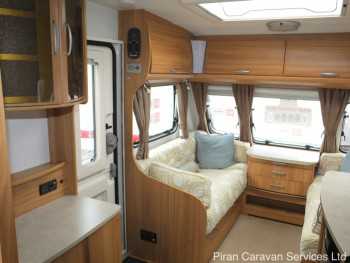lunar-clubman-se-int028