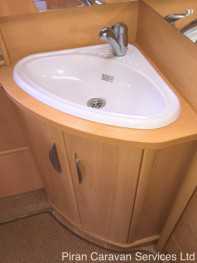 swift-challenger-2004-interior013