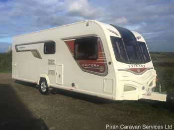bailey-unicorn-valencia-ext003