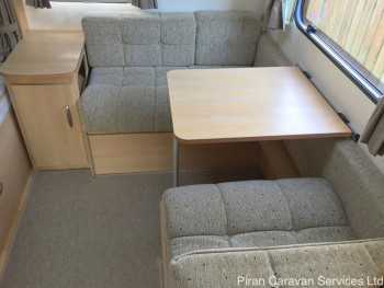 coachman-amara-interior017