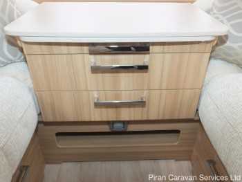 lunar-clubman-sb-int002