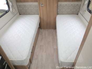 lunar-clubman-sb-int024