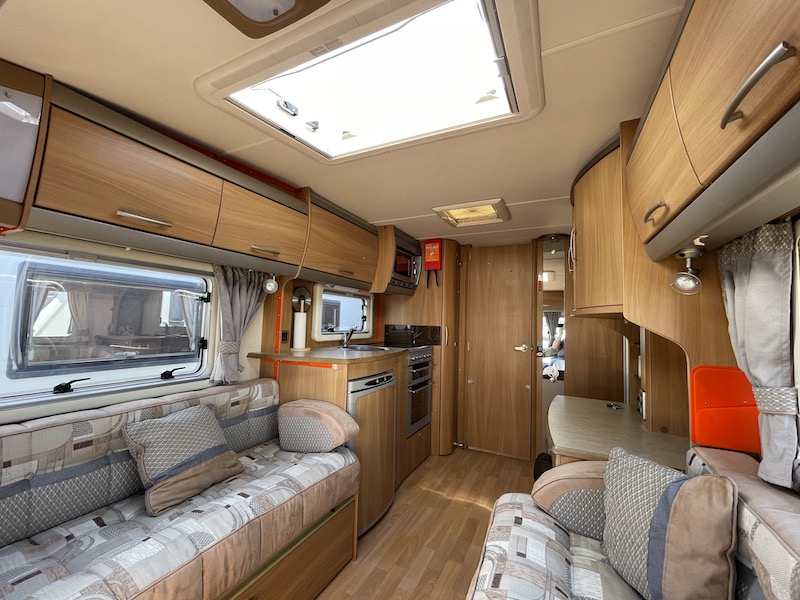 2008-swift-conqueror-480