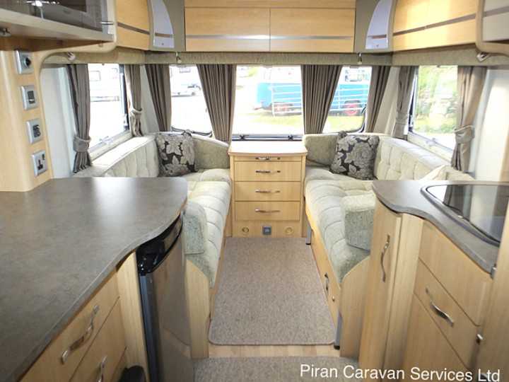 coachman-pastiche-460-2026